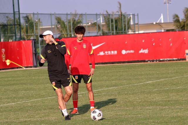 星空体育app-U23国家队3日6练 主帅告诫弟子：西征没有“友谊赛”